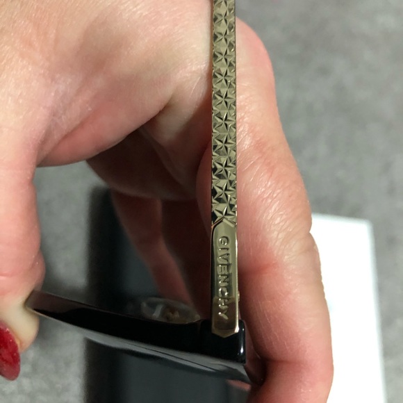 Authentic Givenchy sunglasses 😎 - Picture 2 of 10